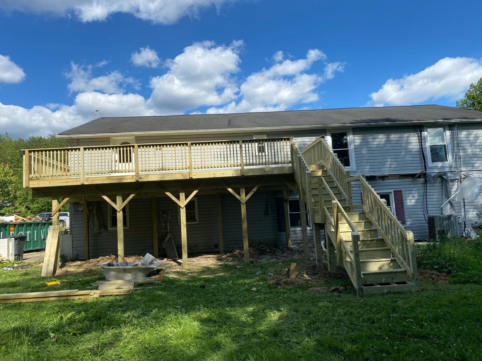 Premium custom deck built by LDN Decks in South Riding, Virginia